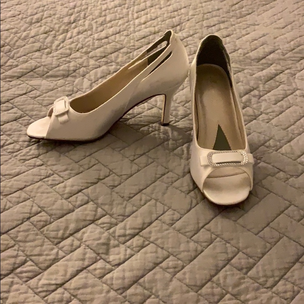 Size 7 Satin Heels